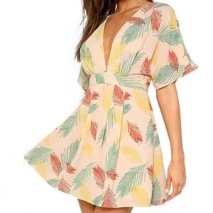 Women's Tropical Palm Leaf Print Peach Mini Dress with Plunging Neckline(Size M)